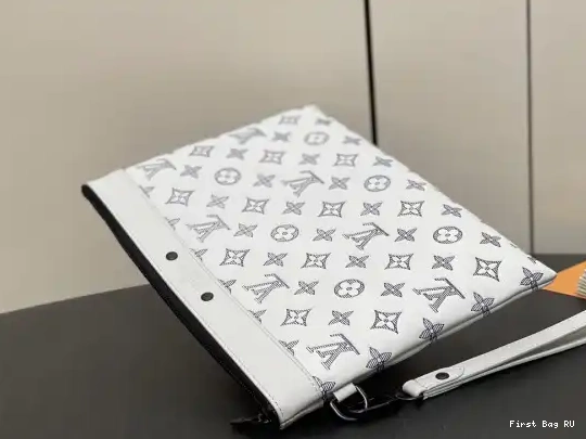 First bags ru POCHETTE TO-GO-30*21.5*2cm VUITTON LOUIS 0623